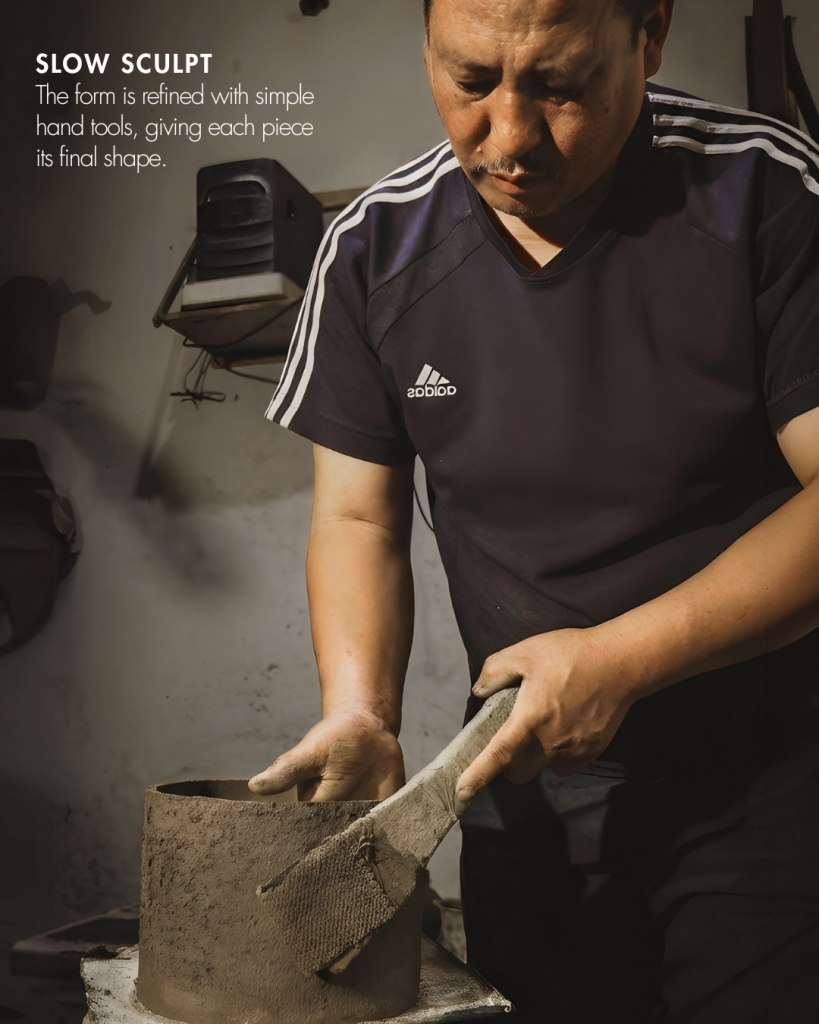 Slow Sculpt – Longpi pottery making